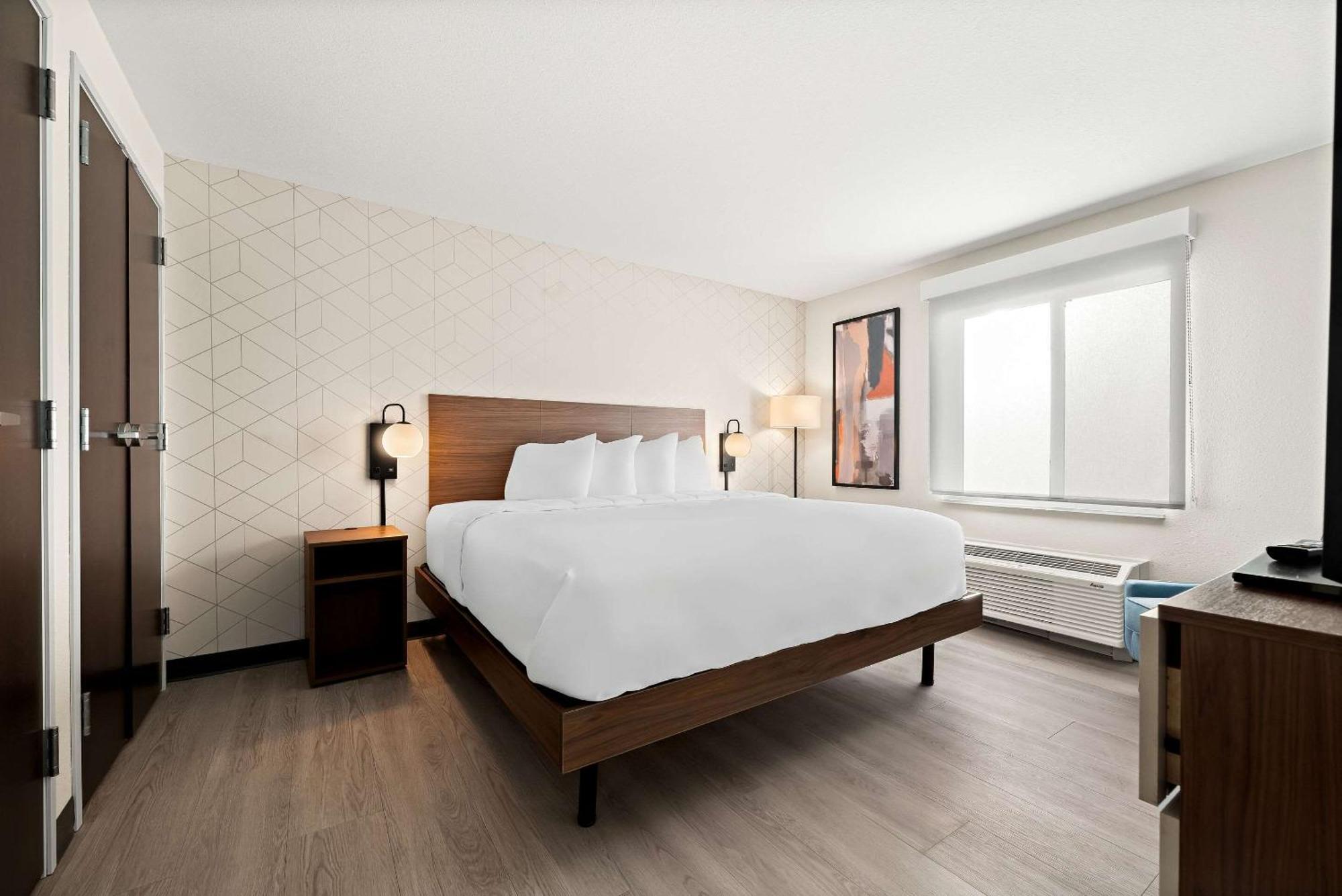 Everhome Suites Huntsville - Research Park Bagian luar foto
