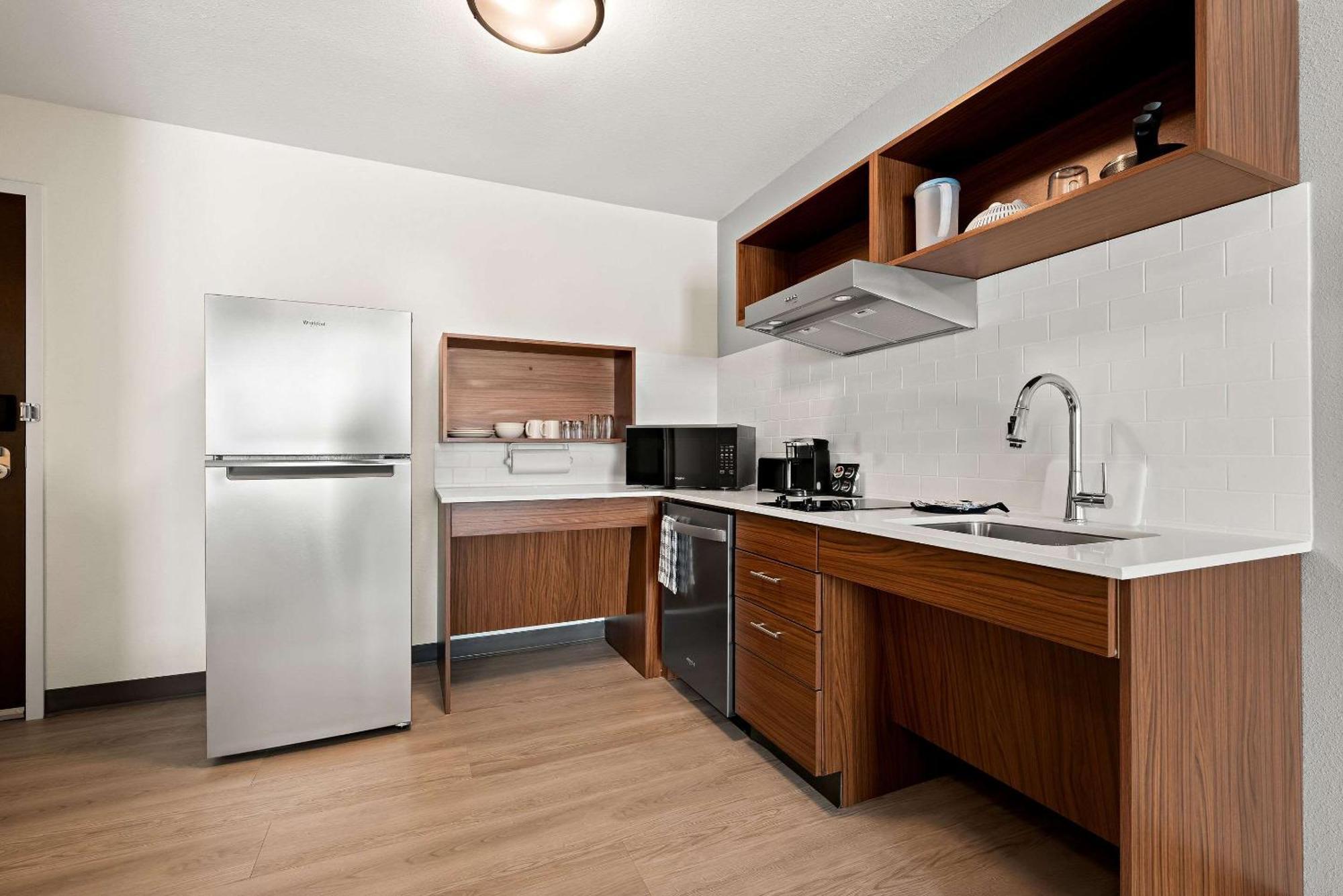 Everhome Suites Huntsville - Research Park Bagian luar foto