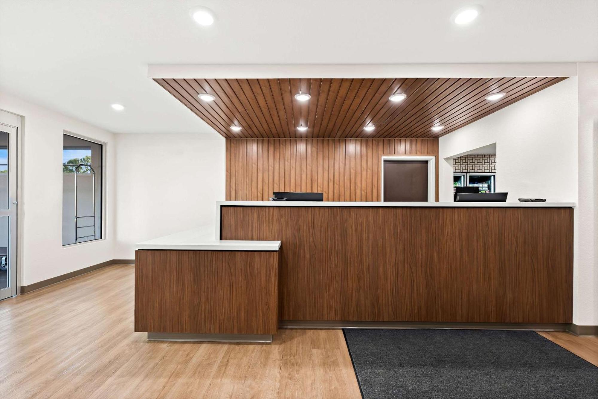 Everhome Suites Huntsville - Research Park Bagian luar foto